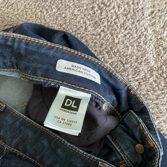 DL1961 Riley Boyfriend Jean - Picture 3 of 7